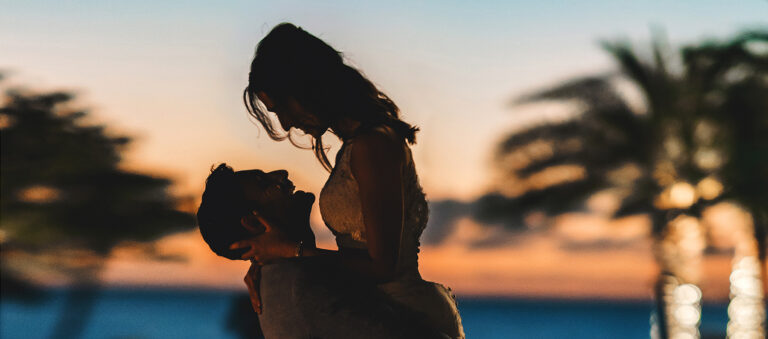 Read more about the article Amanda & Ben – Grand Cayman Wedding