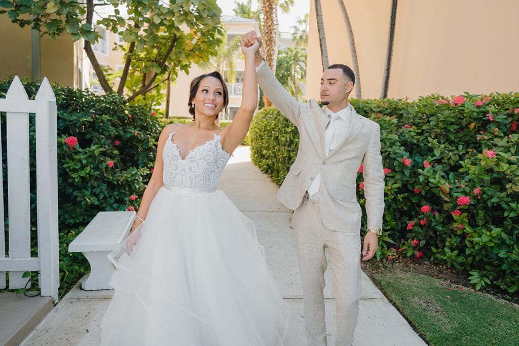 grand cayman wedding photographer first look