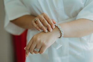 grand cayman wedding photographer bride getting ready kimpton seafire