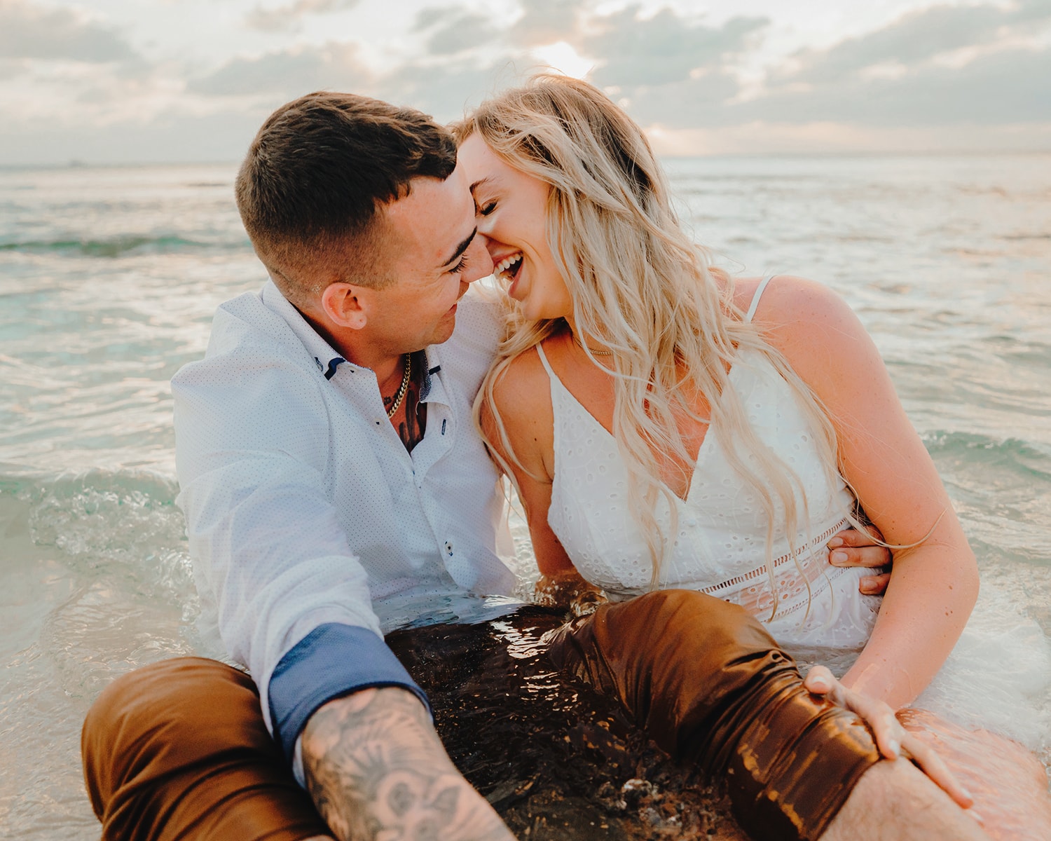 auckland couple engagement photographer beach