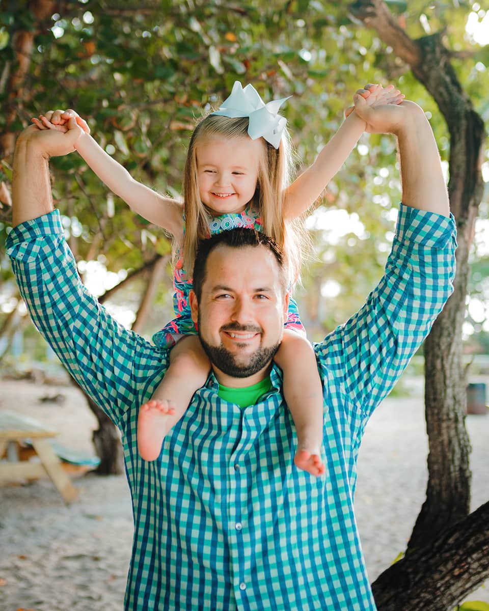 grand cayman islands family photography smith cove dad daughter smile