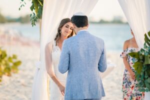 grand cayman kimpton seafire jewish wedding photography beach ceremony