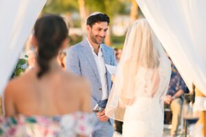 grand cayman kimpton seafire jewish wedding photography beach ceremony