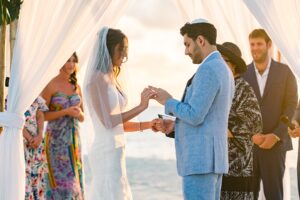 grand cayman kimpton seafire jewish wedding photography beach ceremony