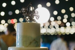grand cayman islands wedding ritz carlton photography reception cake