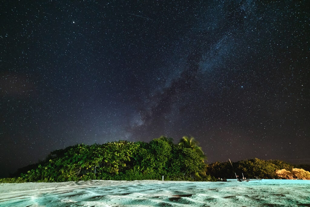little cayman milkyway astrophotography long exposure landscape photography
