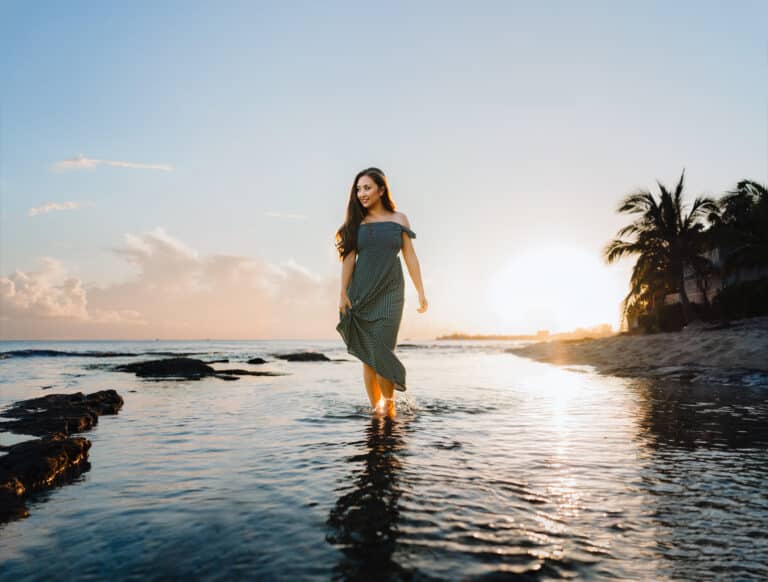 Read more about the article Seven Mile Beach Sunset Portraits