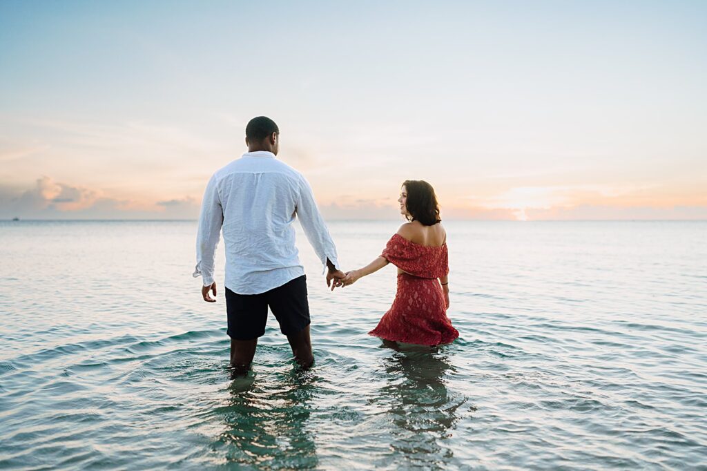 couple photographer cayman islands beach kimpton seafire