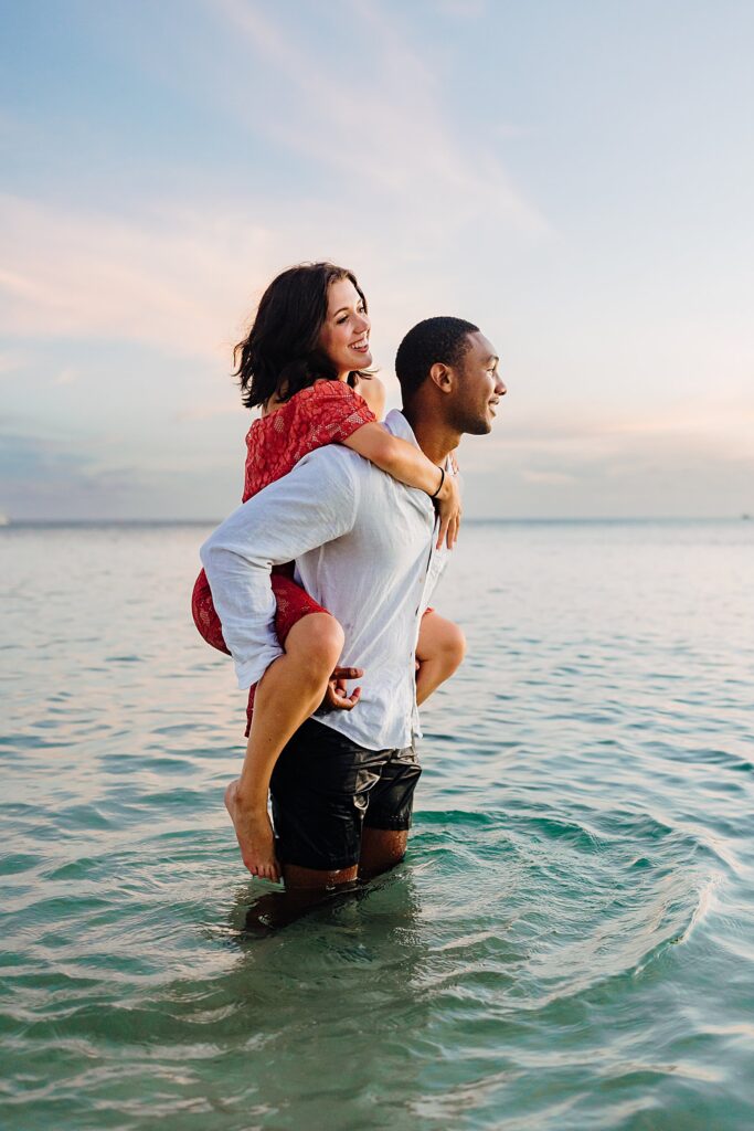 couple photographer cayman islands beach kimpton seafire