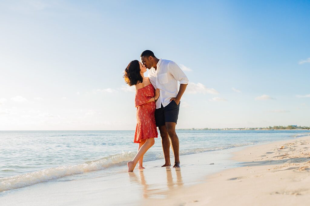 couple photographer cayman islands beach kimpton seafire