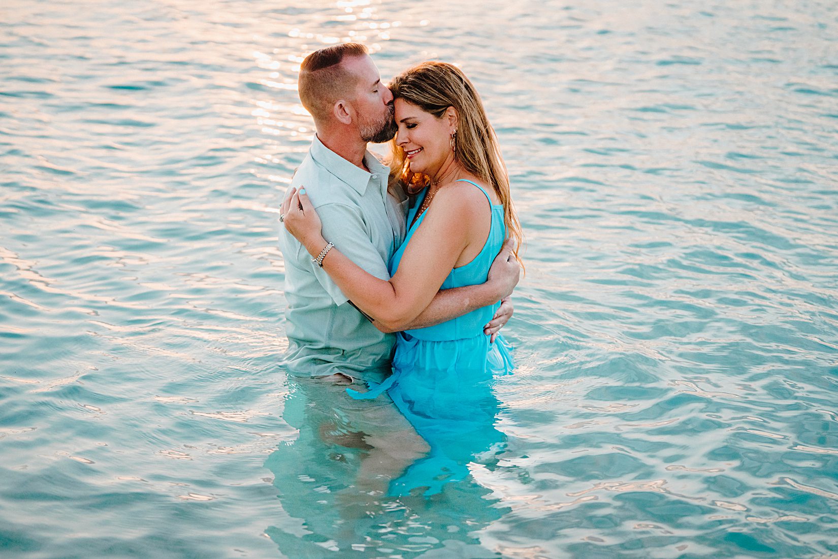 auckland couple engagement photographer beach