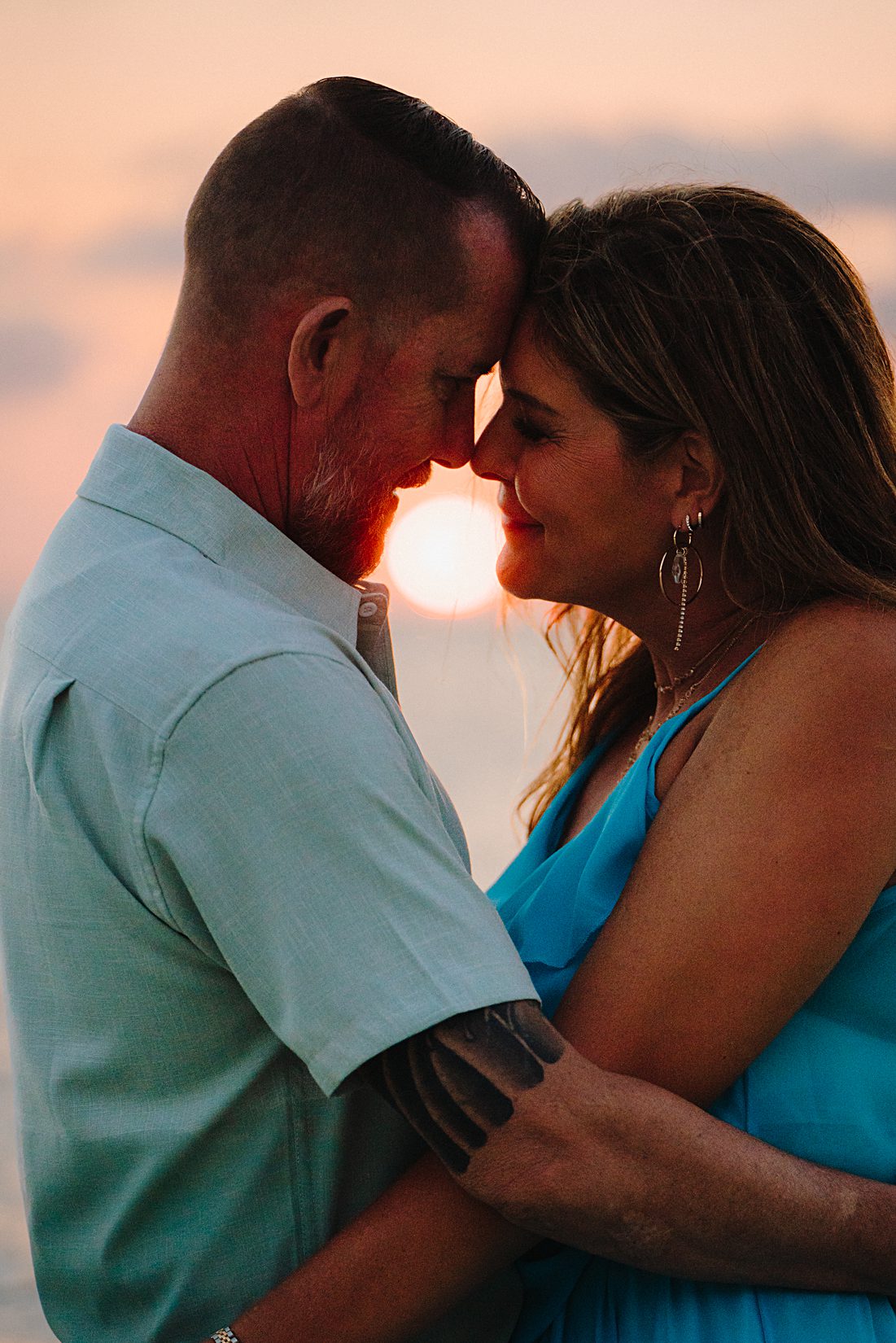 auckland couple engagement photographer beach