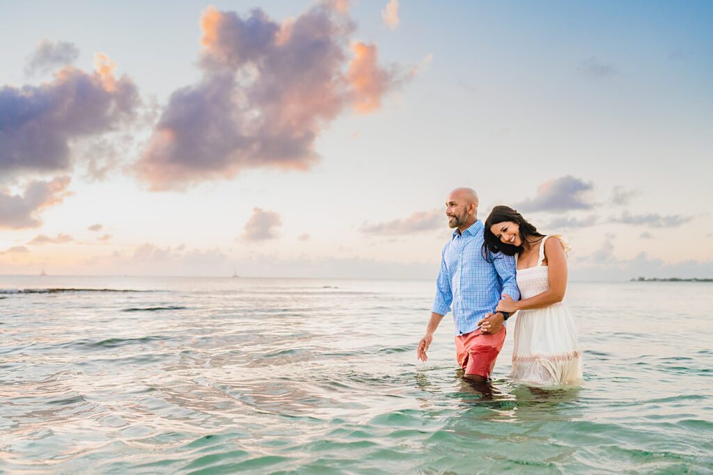 auckland engagement couple photographer beach