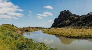 auckland karekare beach travel photography