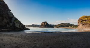 auckland piha beach travel photography