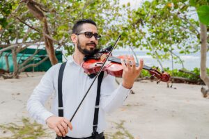 auckland wedding photographer small beach wedding