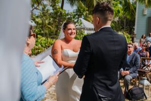 auckland wedding photographer small beach wedding