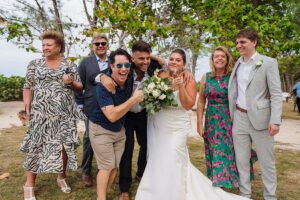 auckland wedding photographer small beach wedding