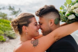 auckland wedding photographer small beach wedding