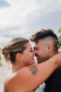 auckland wedding photographer small beach wedding